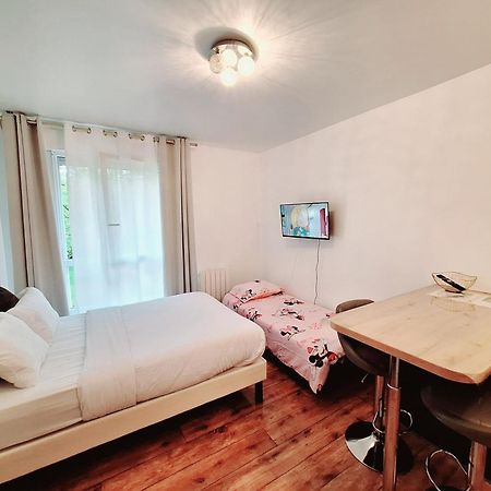 Studio Alpha - 2Min By Train To Disneyland Or 20Min Walk - 5Min Walk To "Val D'Europe" Station Montevrain Exterior photo